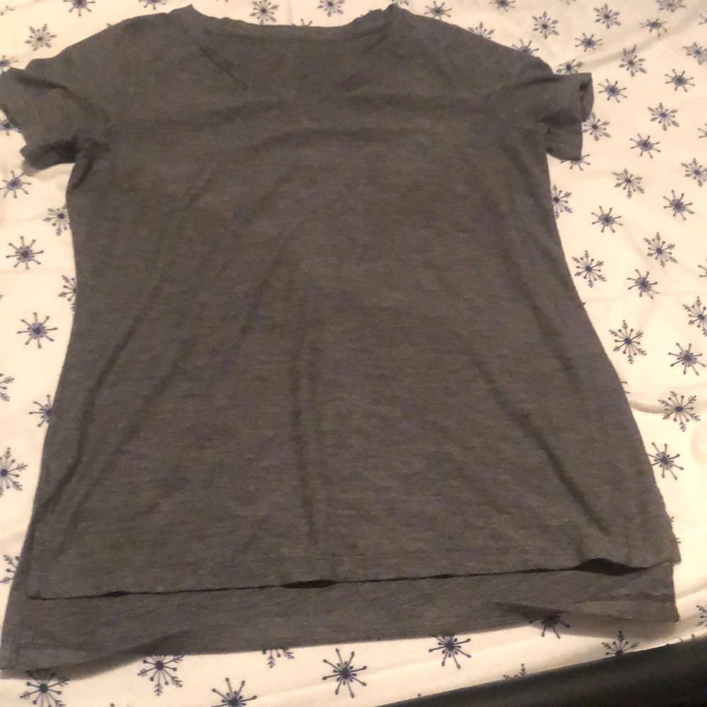 Tee shirt